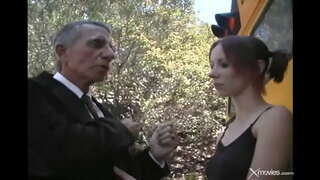 ���মনীয় এবং দু: সাহসিক মেয়ে, পোঁদ, ব্লজব