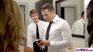 Seksi cah anom Ms Faris lan Whitney Wright sante hardcore threesom jinis sawise padha di sedot kontol