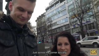 HUNT໔K.ລ່າເຫັນວ່າໄຂ່ເພ Jocelyne ສຸດ Vaclav ົນປານ