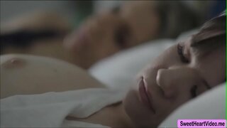 ���ິວ Rey ແມ່ນມີລີໄຟໄຫມ້ແລະພວກເຂົາເຈົ້າຍ່າກົ້ນຂອງເຂົາເຈົ້າກັນ