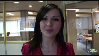 ���ະຫນາດນ້ອຍເກີສະເຫນີຂອງນາງກົ້ນມີສຸກ