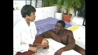 Честит черен пич щастлив трахнуть тази красива дама фюзеляжную